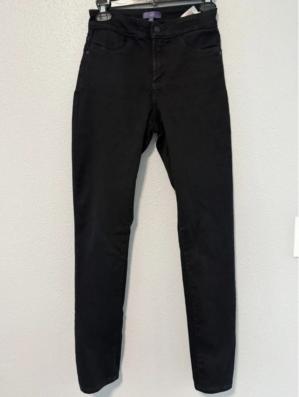 #6027  NYDJ Women's Black Slim Leg Stretch Jeans Size 2